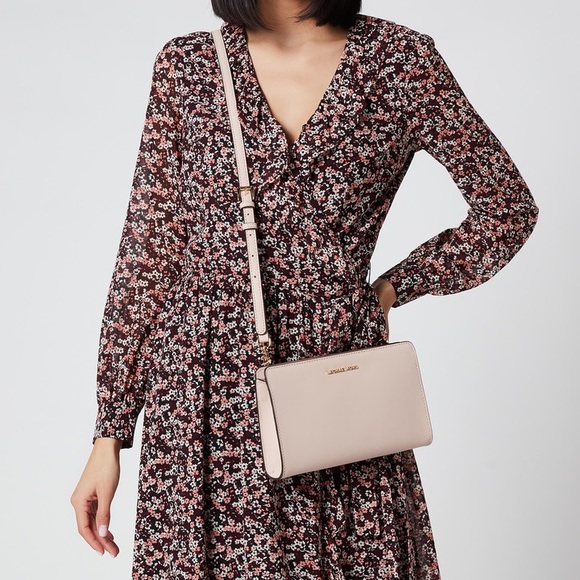 MICHAEL Michael Kors Bags Michael Kors Jet Set Large Saffiano